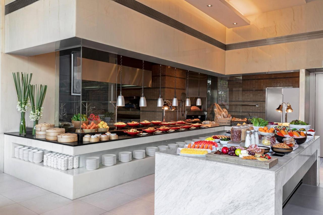Marriott Executive Apartments - Sukhumvit Park, Бангкок Экстерьер фото